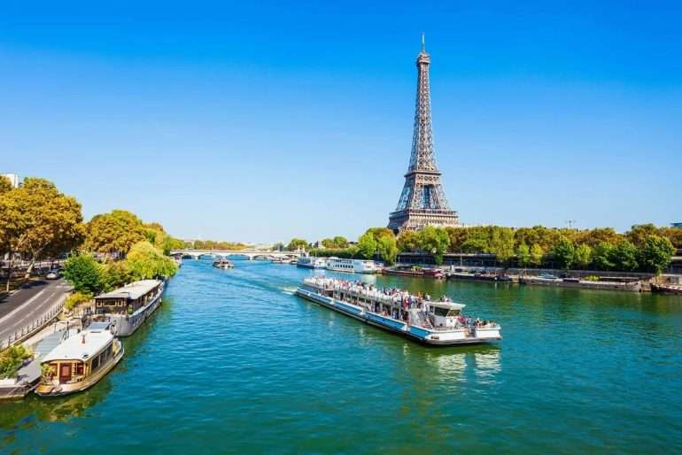 The Eiffel Tower for First-Timers: A No-Stress Guide to Booking and Visiting