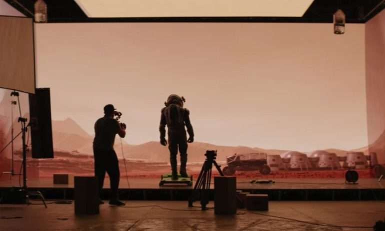 Virtual Production and Actors: How Digital Stages Change the Craft of Performance