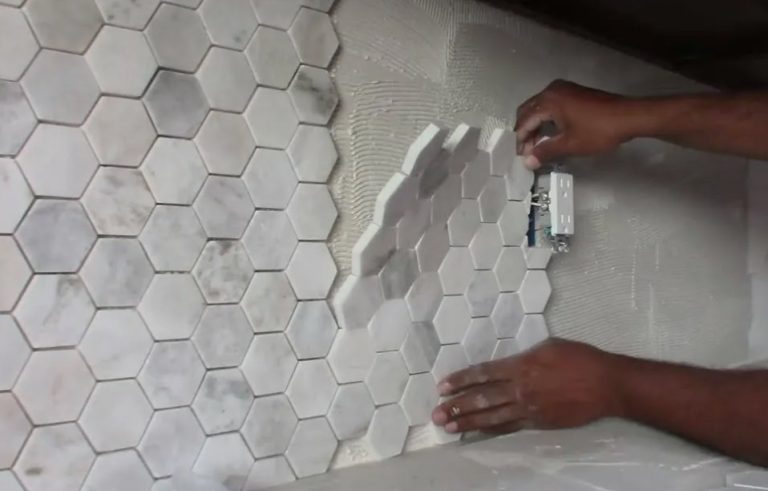 Mosaic Backsplash Tiles: A Small Detail That Transforms the Entire Space